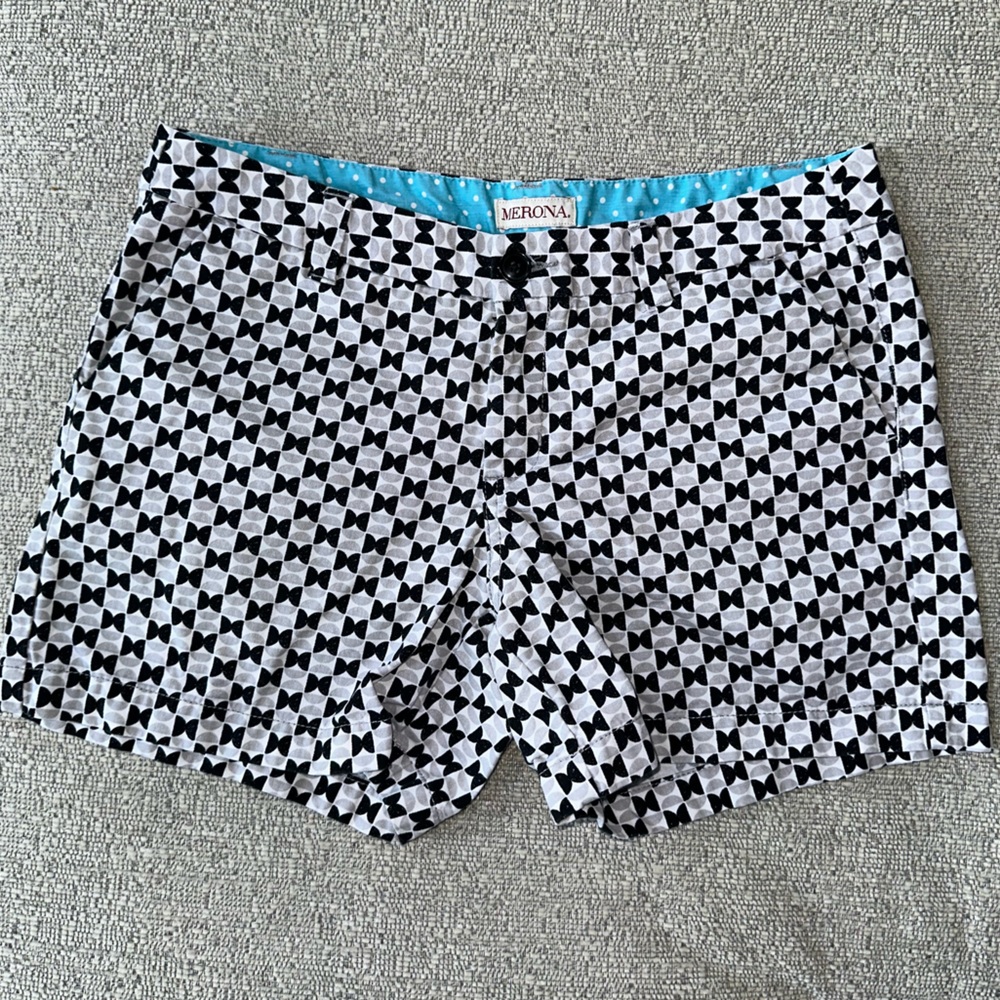 Merona Ladies Shorts, Black and White Pattern, Size 8